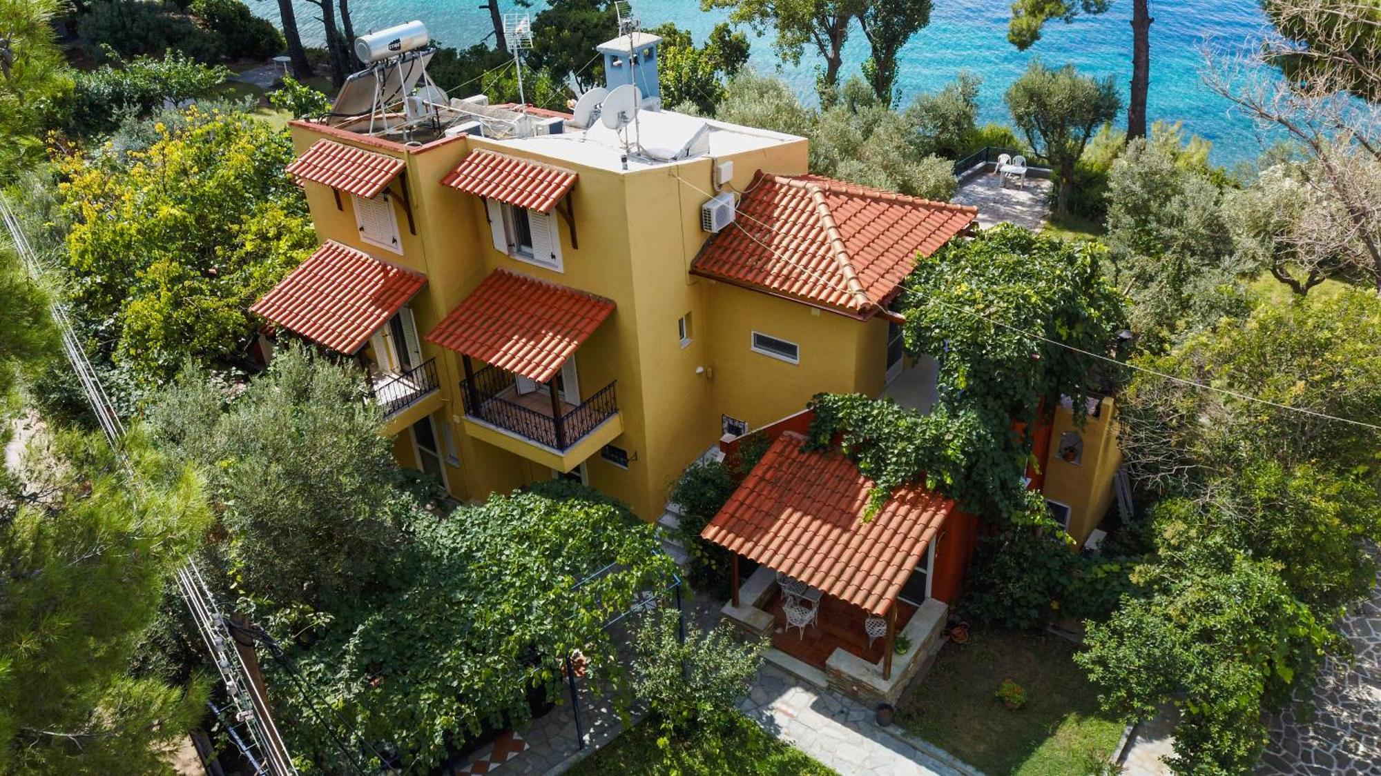 אליה Mathesi Apartment Balcony מראה חיצוני תמונה